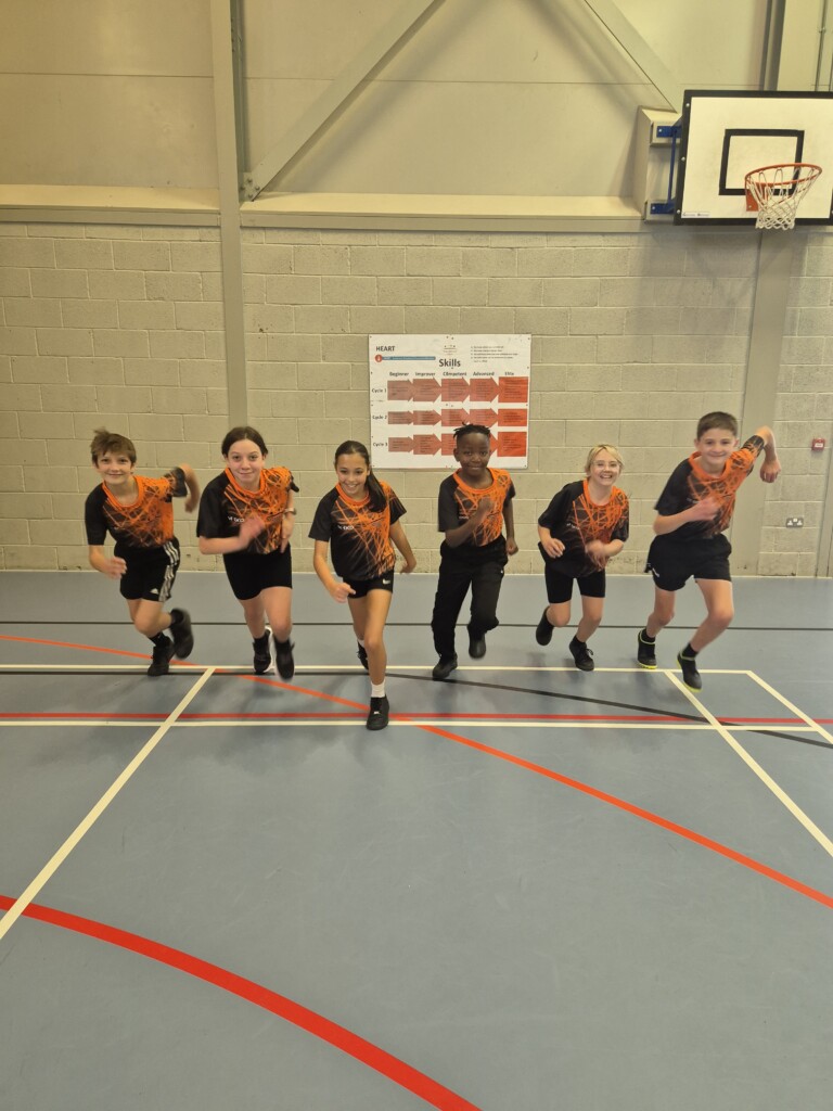 tor-bridge-pupils playing sports