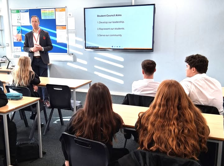 Richard Foode MP talks with the new student council at honiton community college