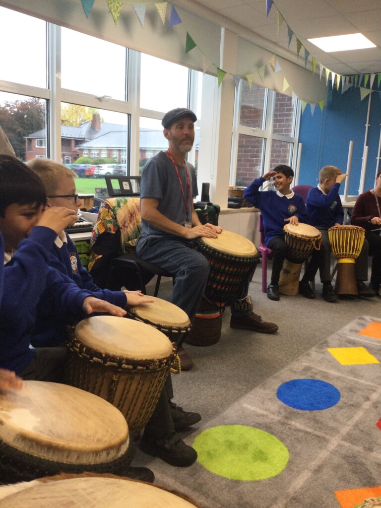 allan-from-shumba-arts-leads-the-african-drumming-workshop