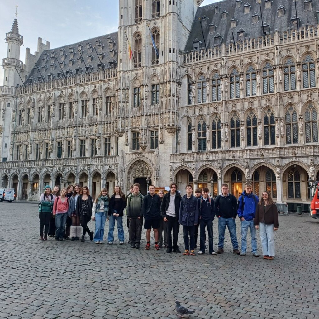 QE students in Brussels